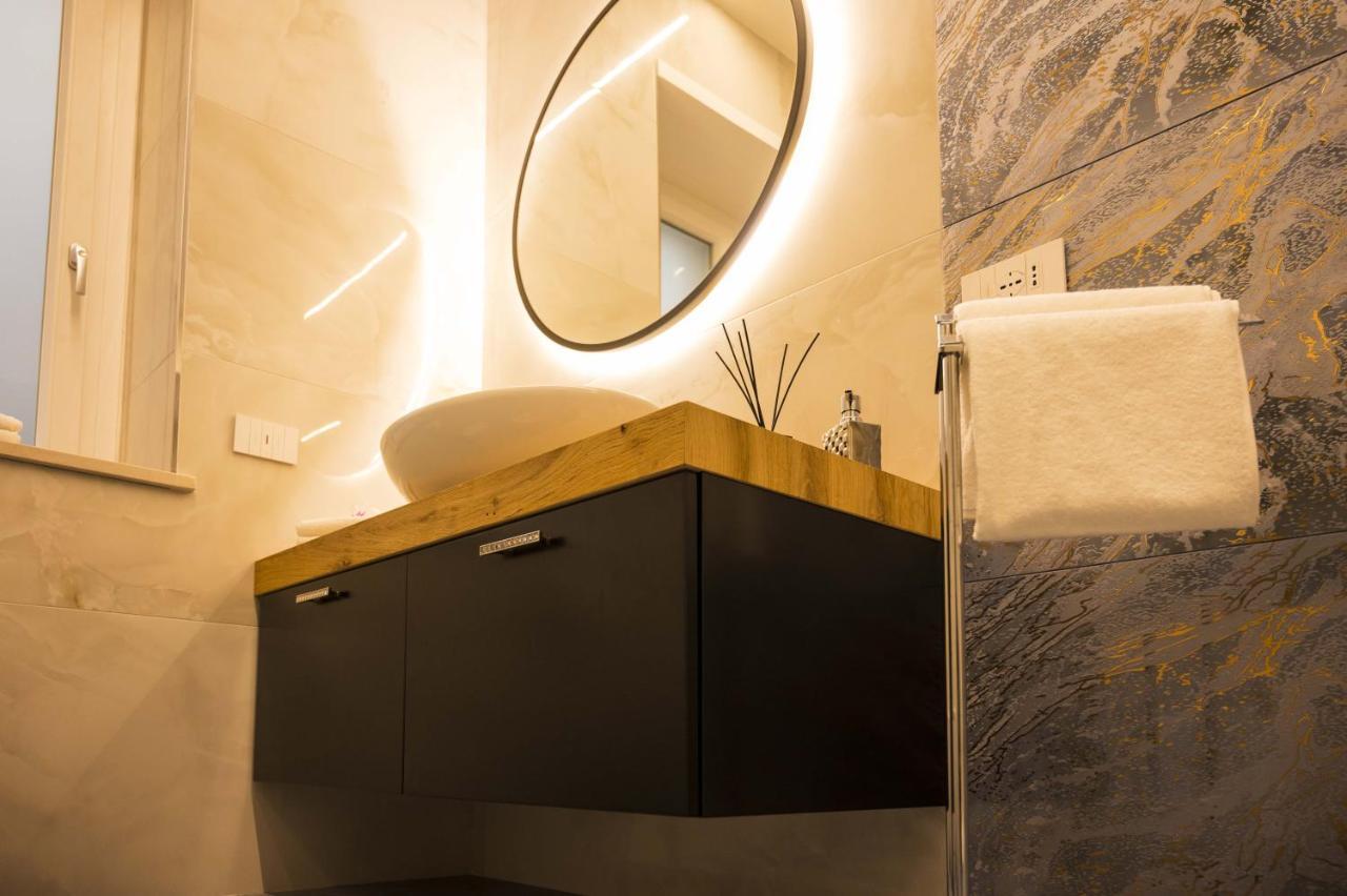 Vipverona Luxury Apartment - Royal Welcome Bagian luar foto