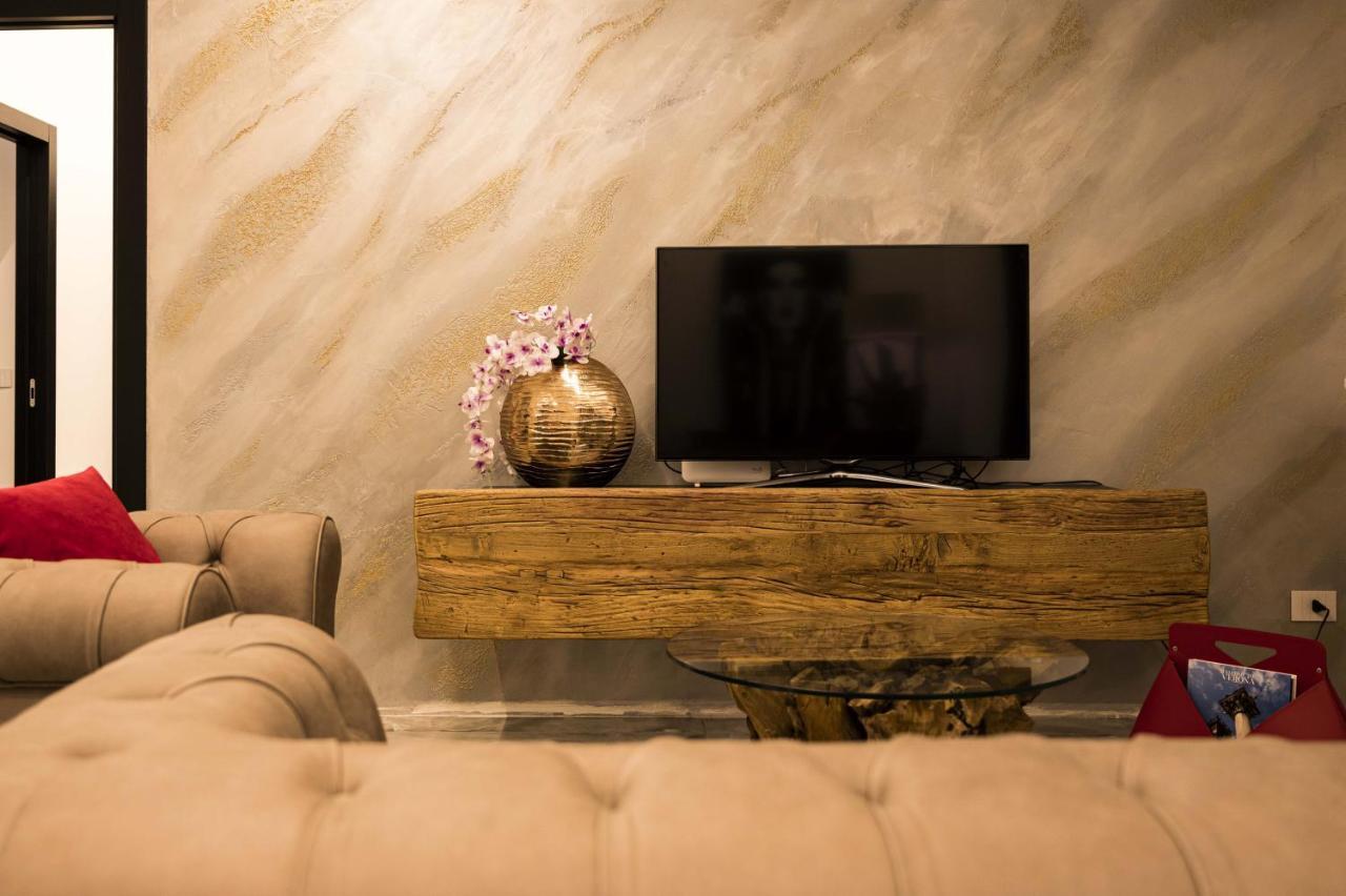 Vipverona Luxury Apartment - Royal Welcome Bagian luar foto