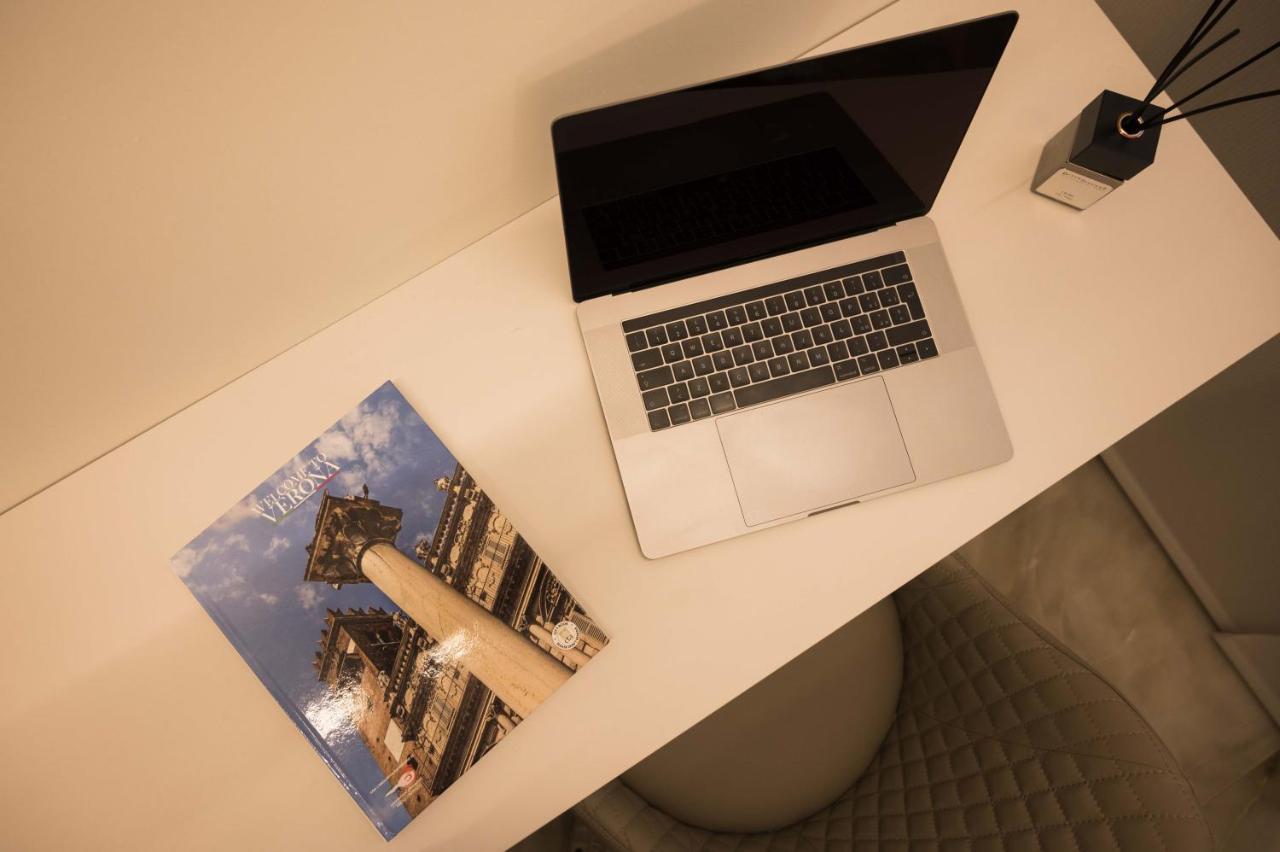 Vipverona Luxury Apartment - Royal Welcome Bagian luar foto